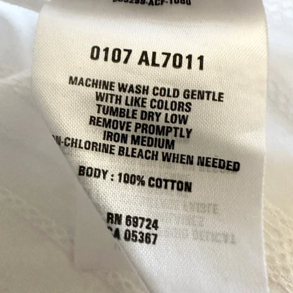 Columbia Women's White Short Sleeve Shirt - Picture 4 of 9